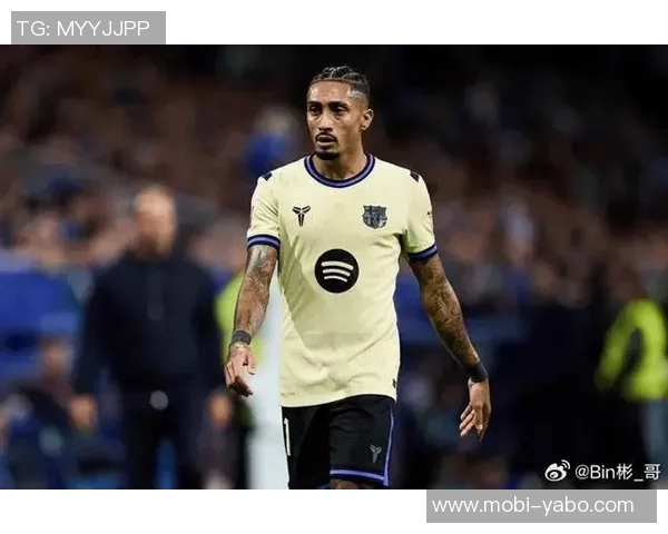 拉菲尼亚腿筋受伤复出再推迟无缘国家德比将缺阵一个月